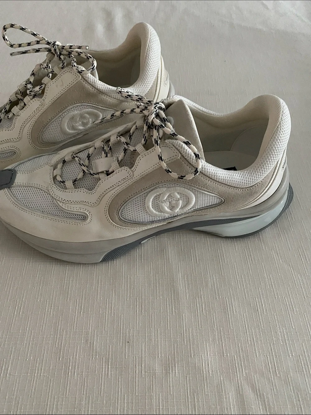 Gucci Run Ultralight Sneakers